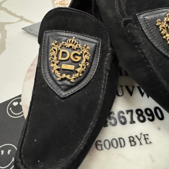 Men’s dolce Gabbana shoes, size 10 vintage crest design LIMITED EDITION - Picture 4 of 6